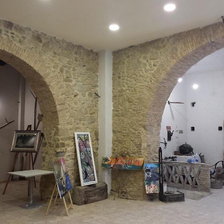 Palazzo Madeo - Residenza D'Epoca Bed & Breakfast Crosia Luaran gambar