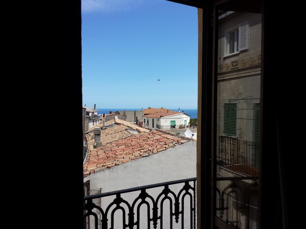 Palazzo Madeo - Residenza D'Epoca Bed & Breakfast Crosia Luaran gambar
