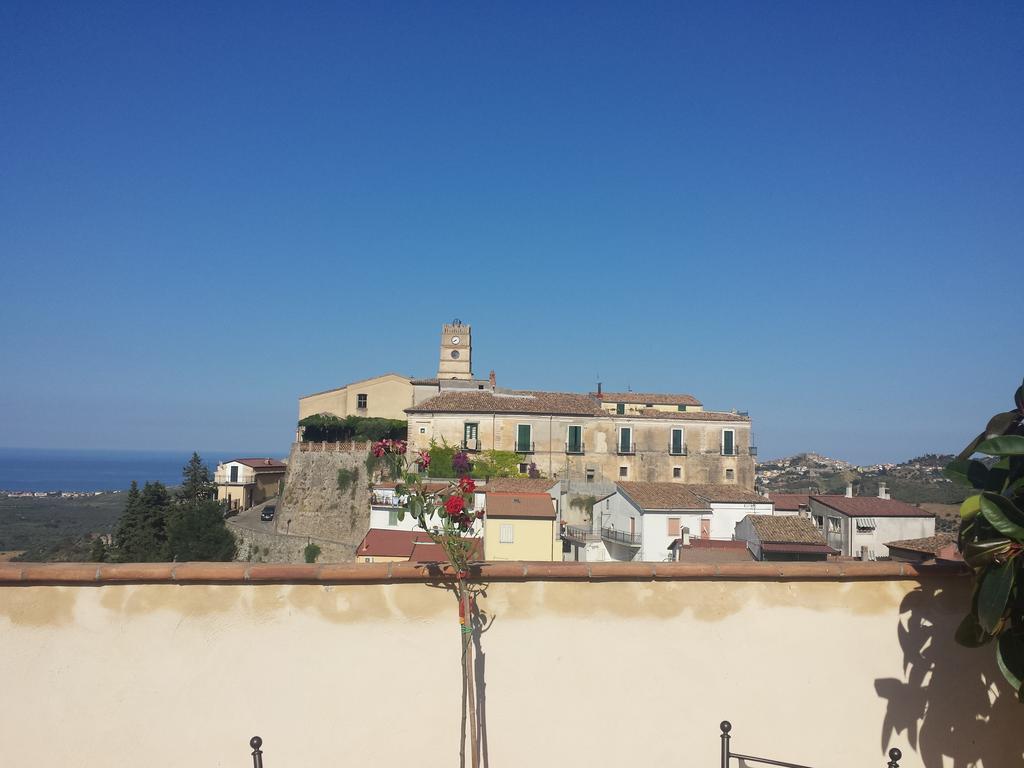 Palazzo Madeo - Residenza D'Epoca Bed & Breakfast Crosia Luaran gambar