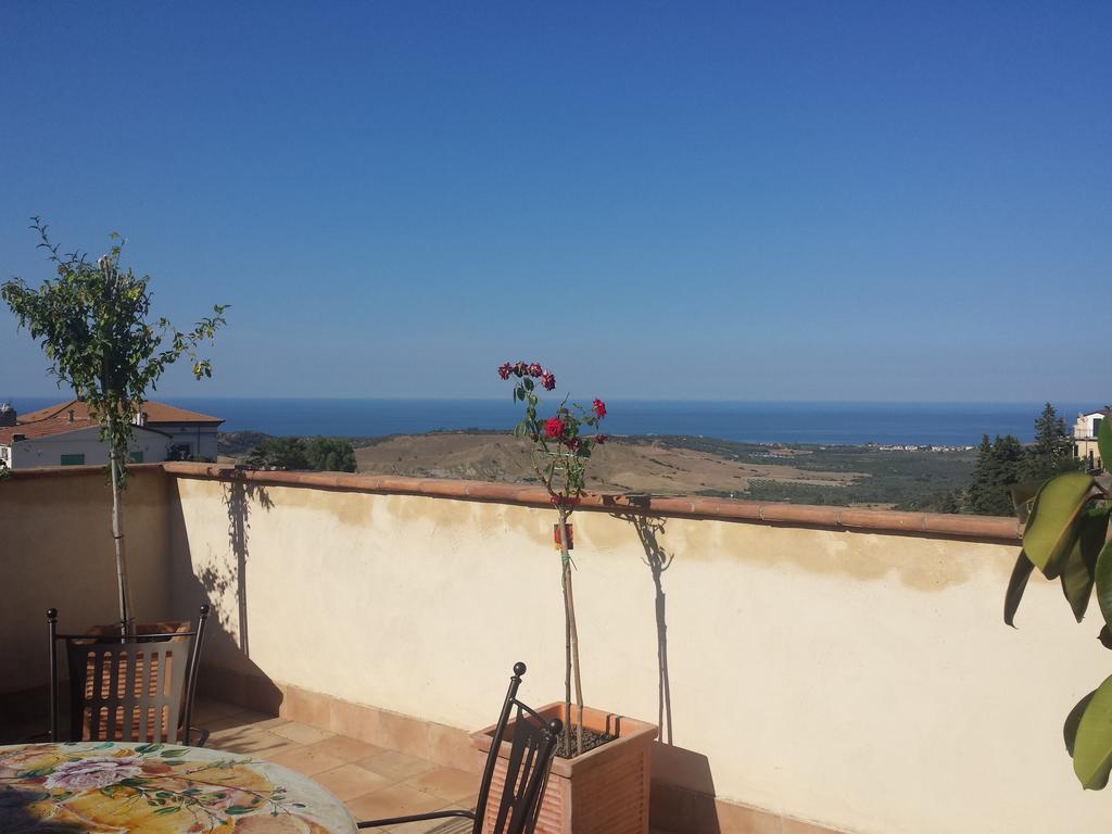 Palazzo Madeo - Residenza D'Epoca Bed & Breakfast Crosia Luaran gambar