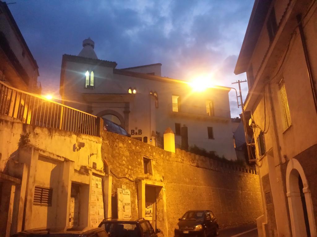 Palazzo Madeo - Residenza D'Epoca Bed & Breakfast Crosia Luaran gambar